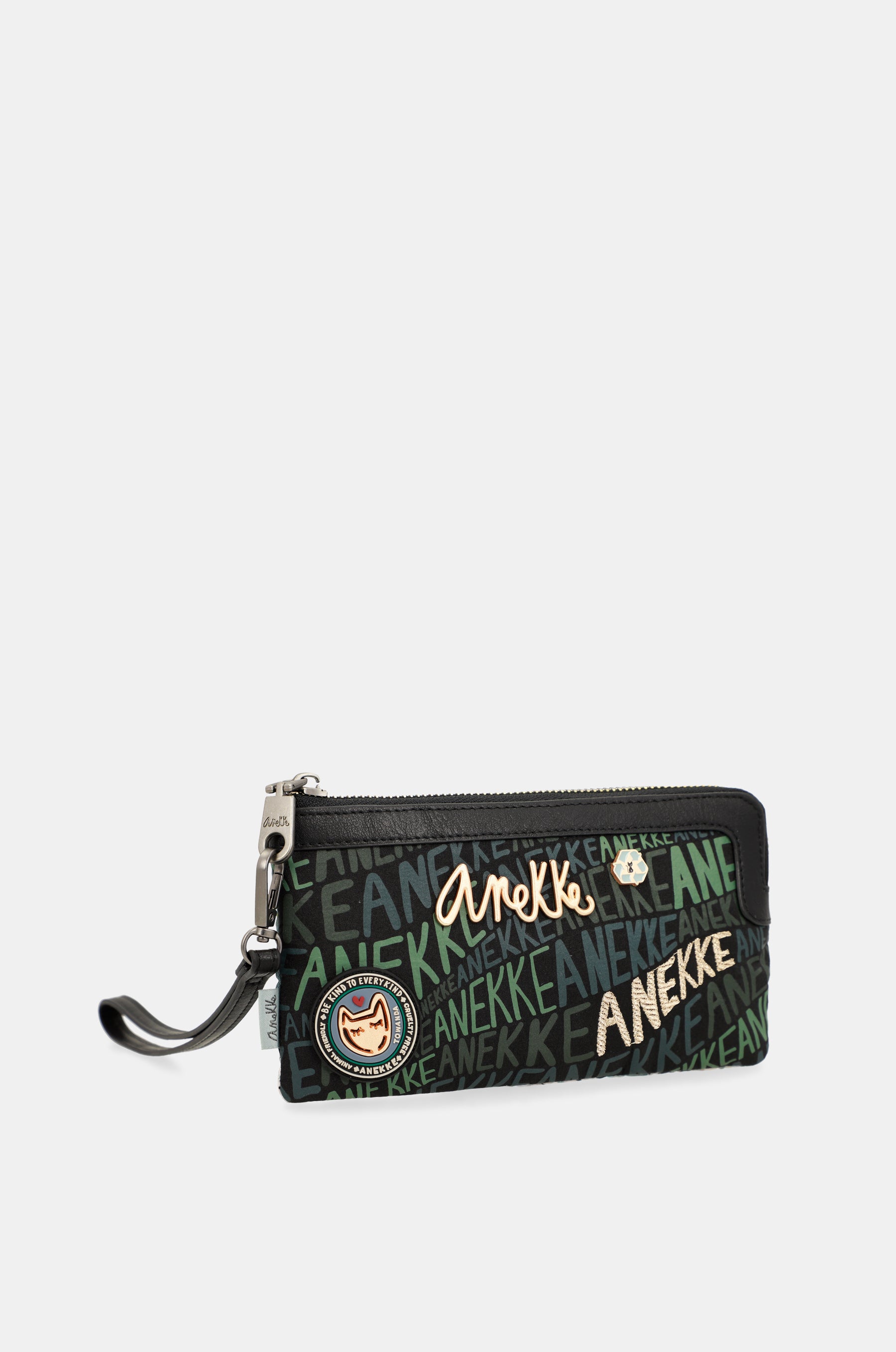 Nature Woods coin purse with hand strap
