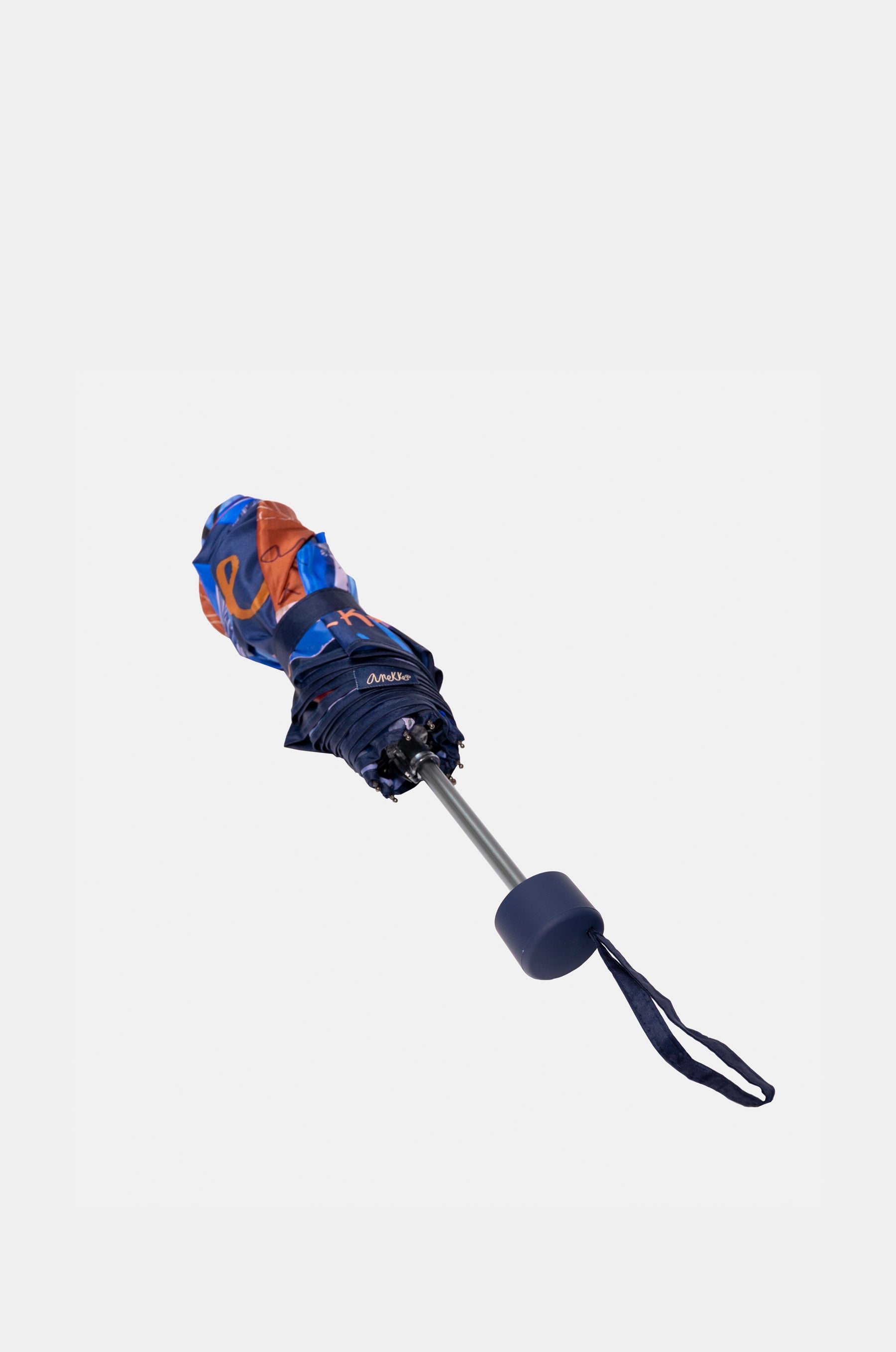 Contemporary manual folding umbrella