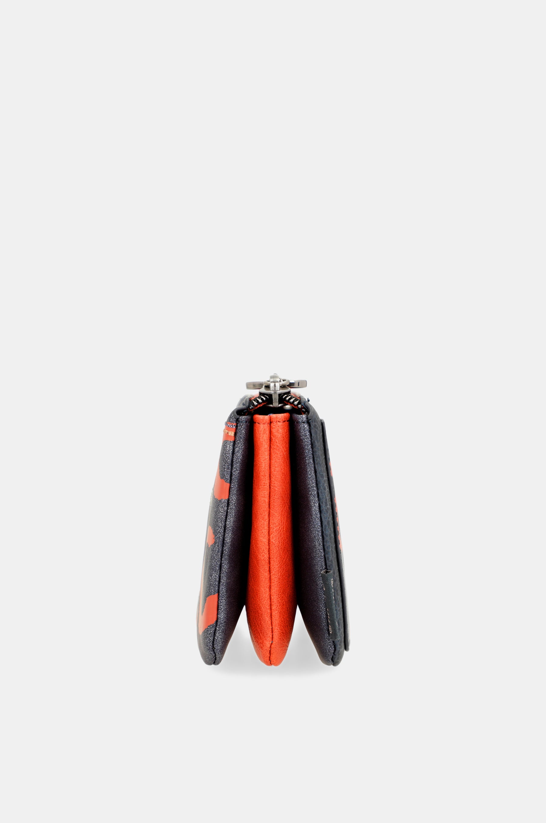 Nagare triple purse