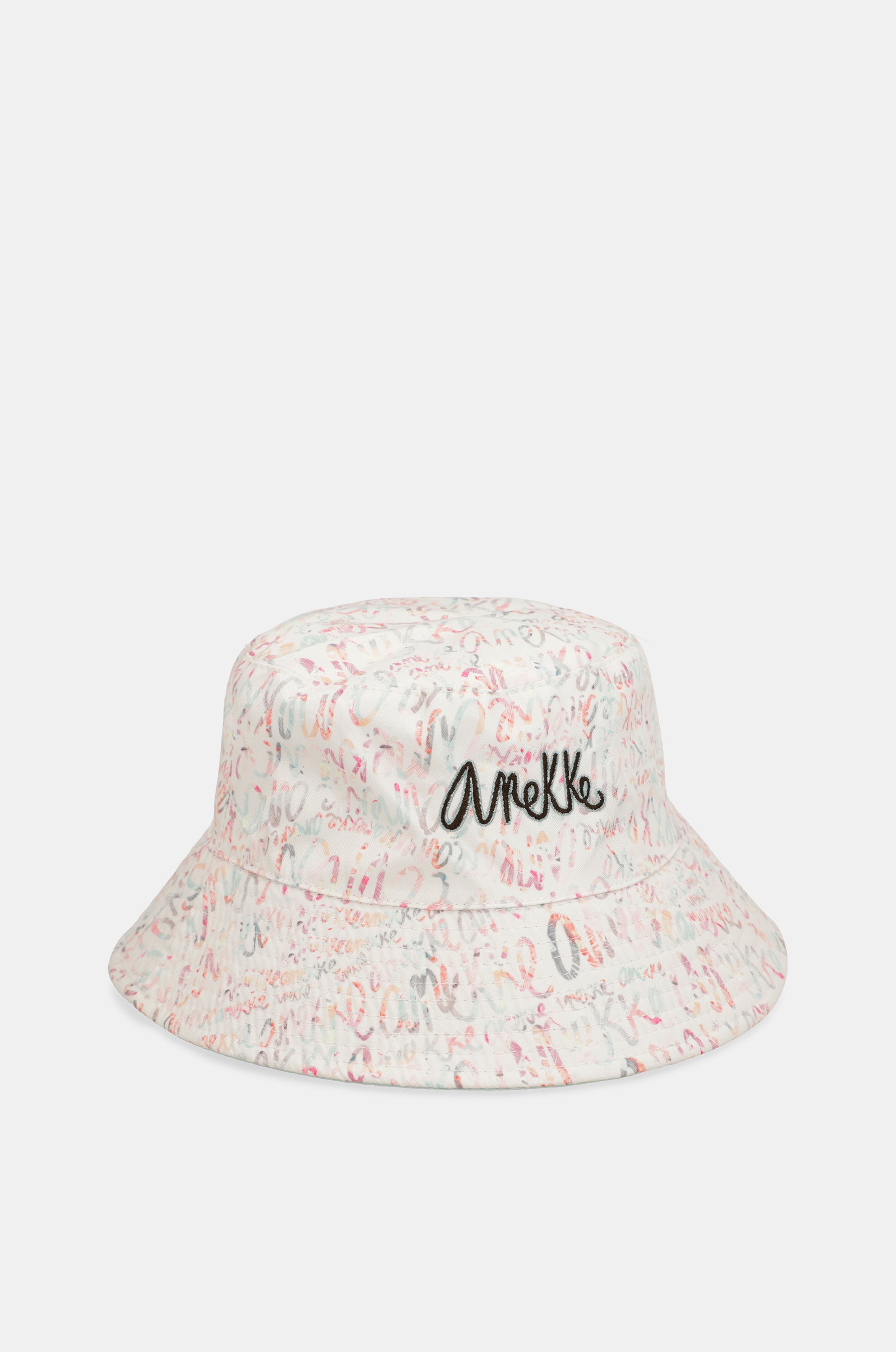 Fashion bucket hat