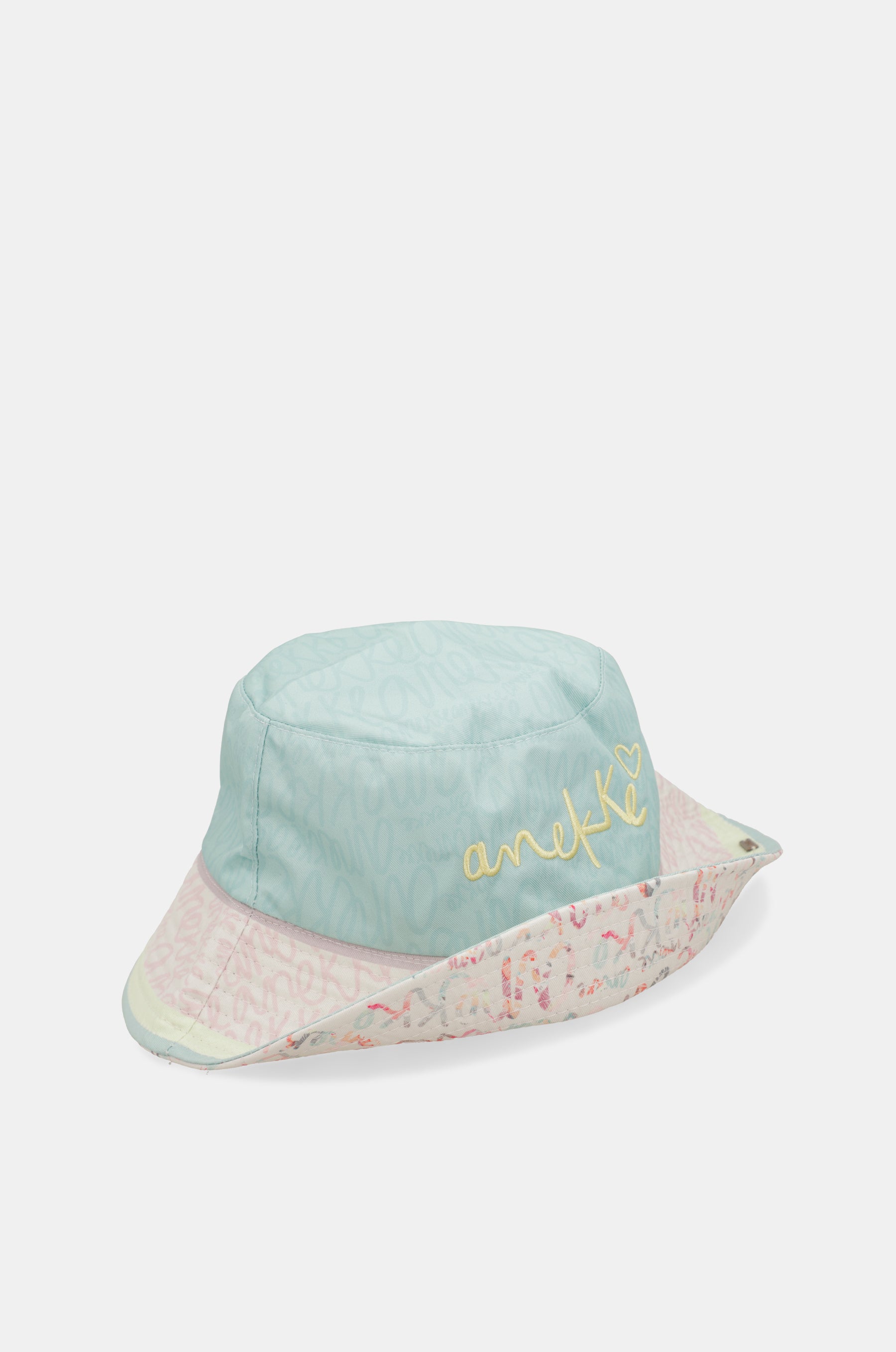 Fashion bucket hat