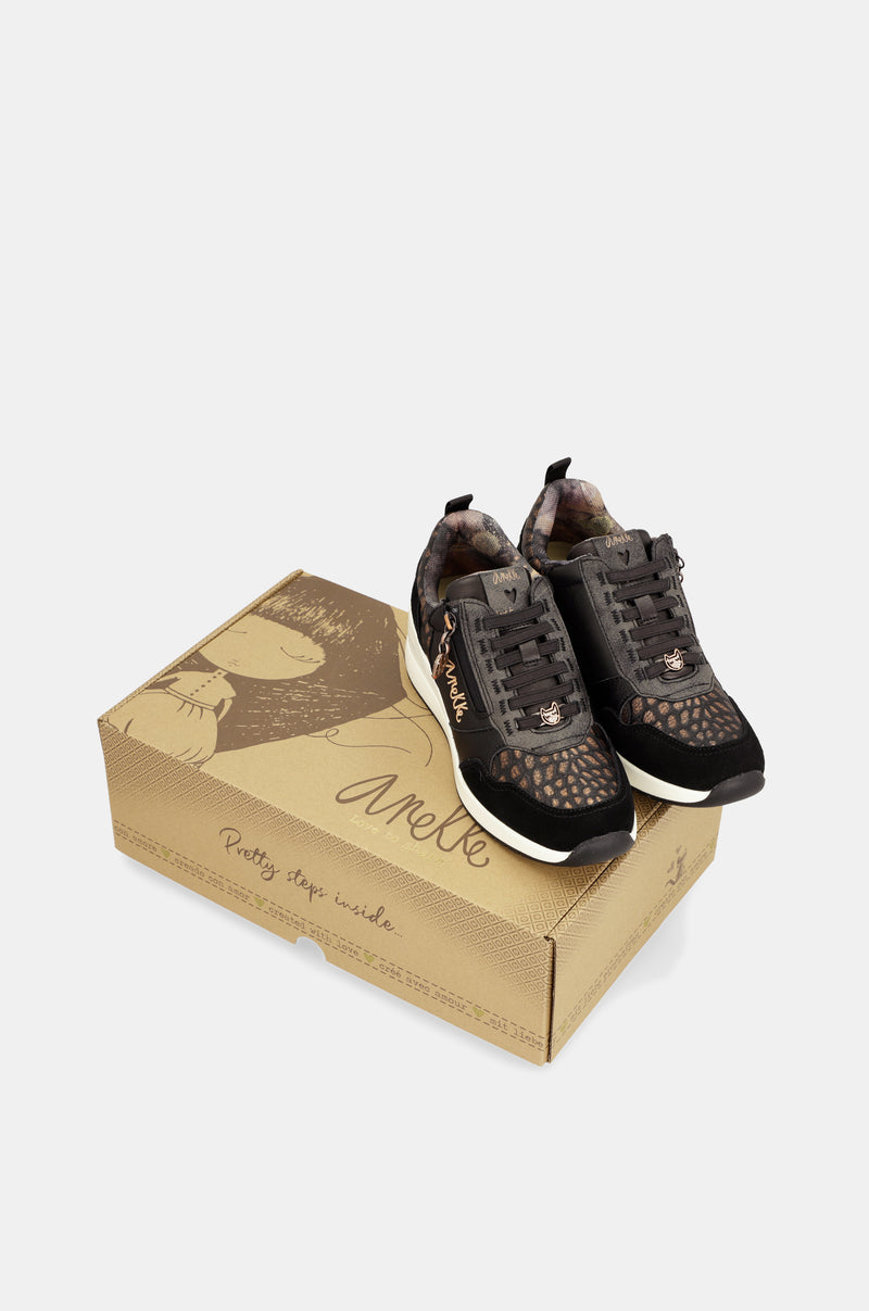 Dreams black wedge sneakers