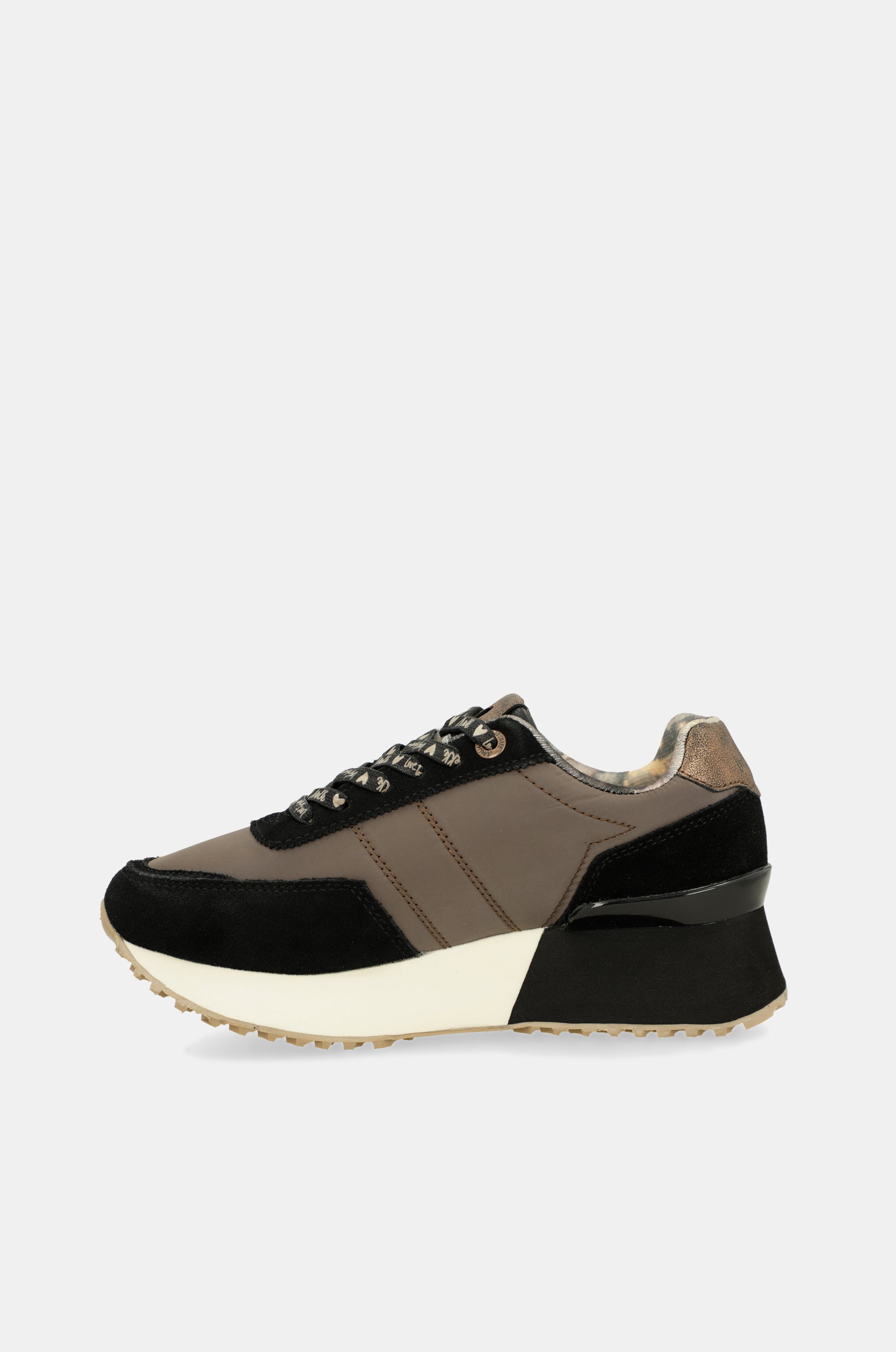Urban brown sneaker