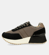 Urban brown sneaker