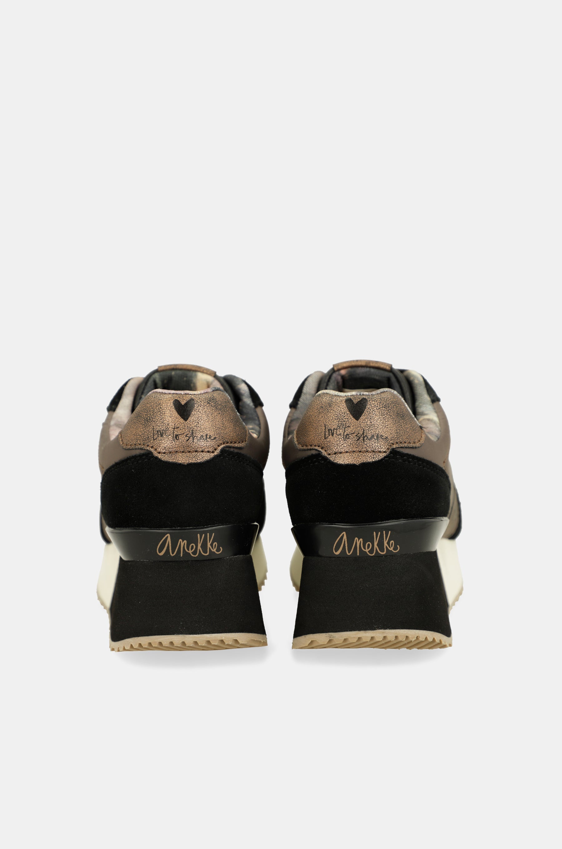 Urban brown sneaker