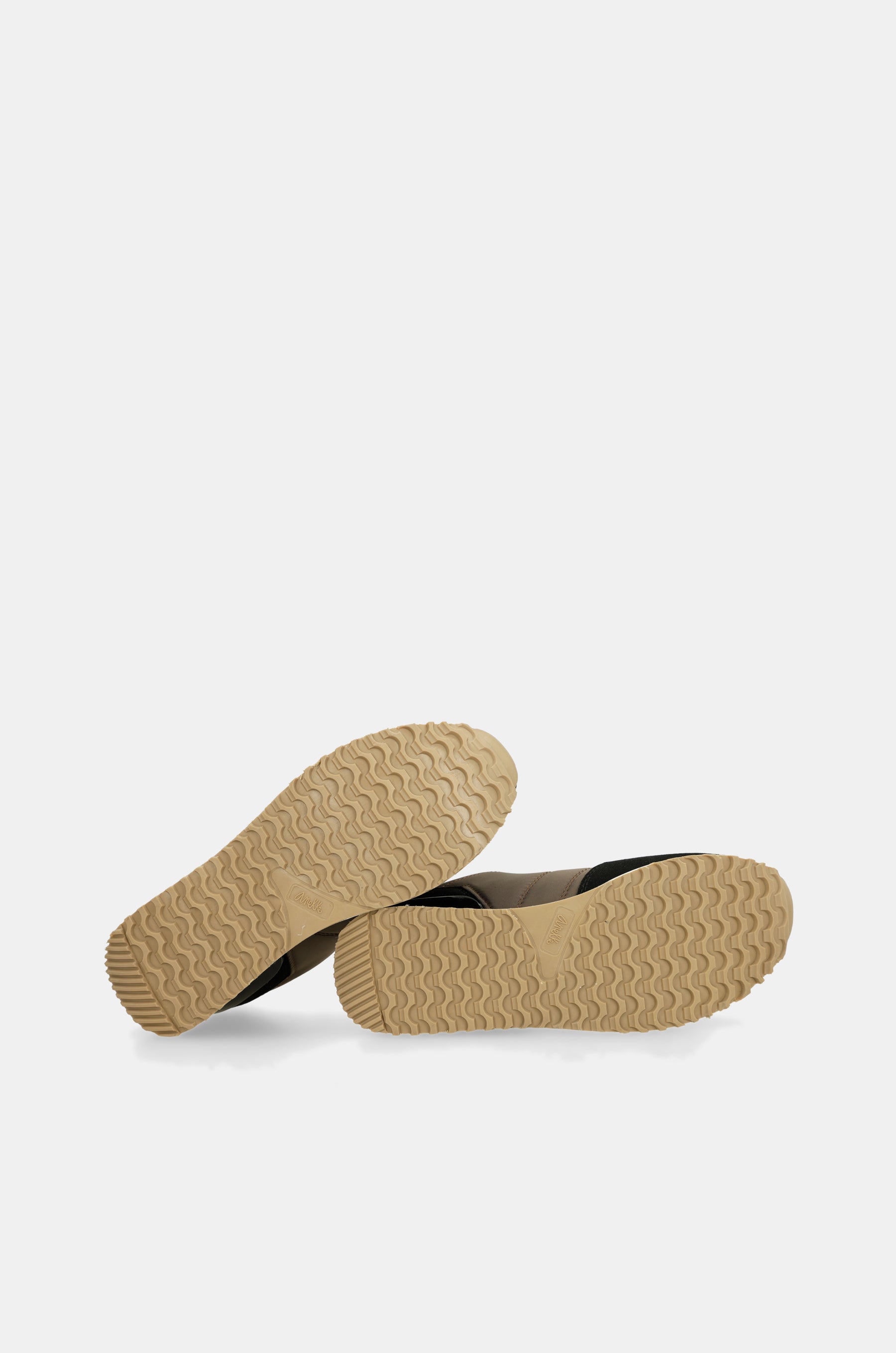 Urban brown sneaker