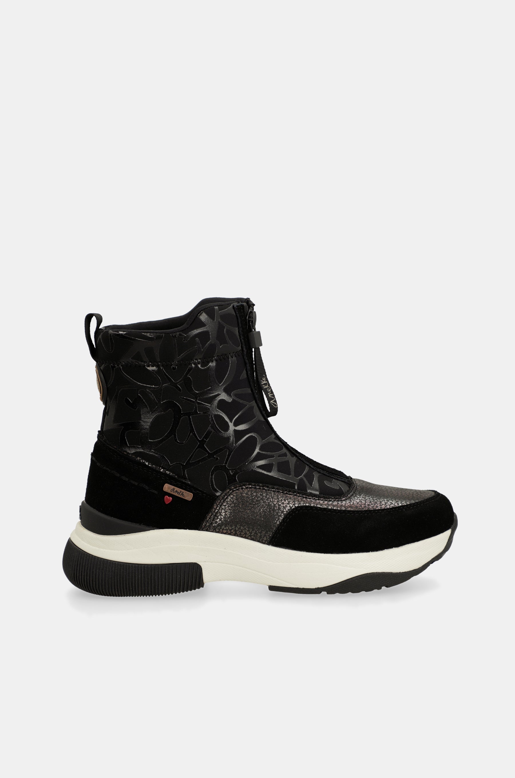 Dressy black sporty ankle boot