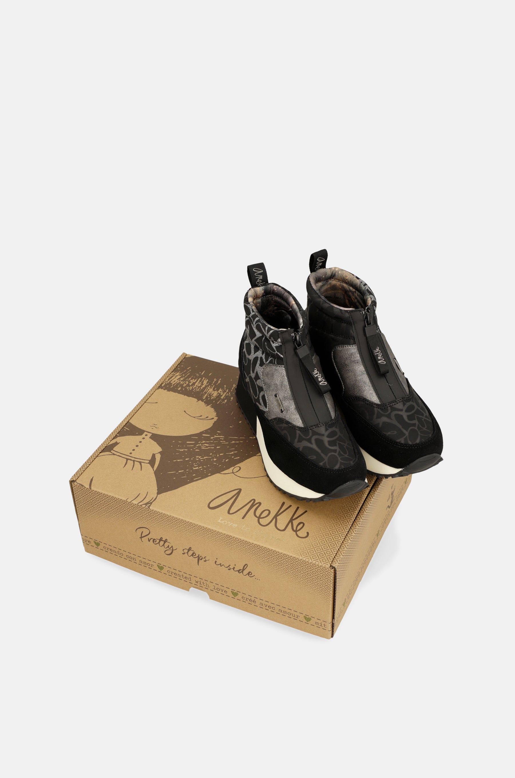 Trendy black sporty ankle boot