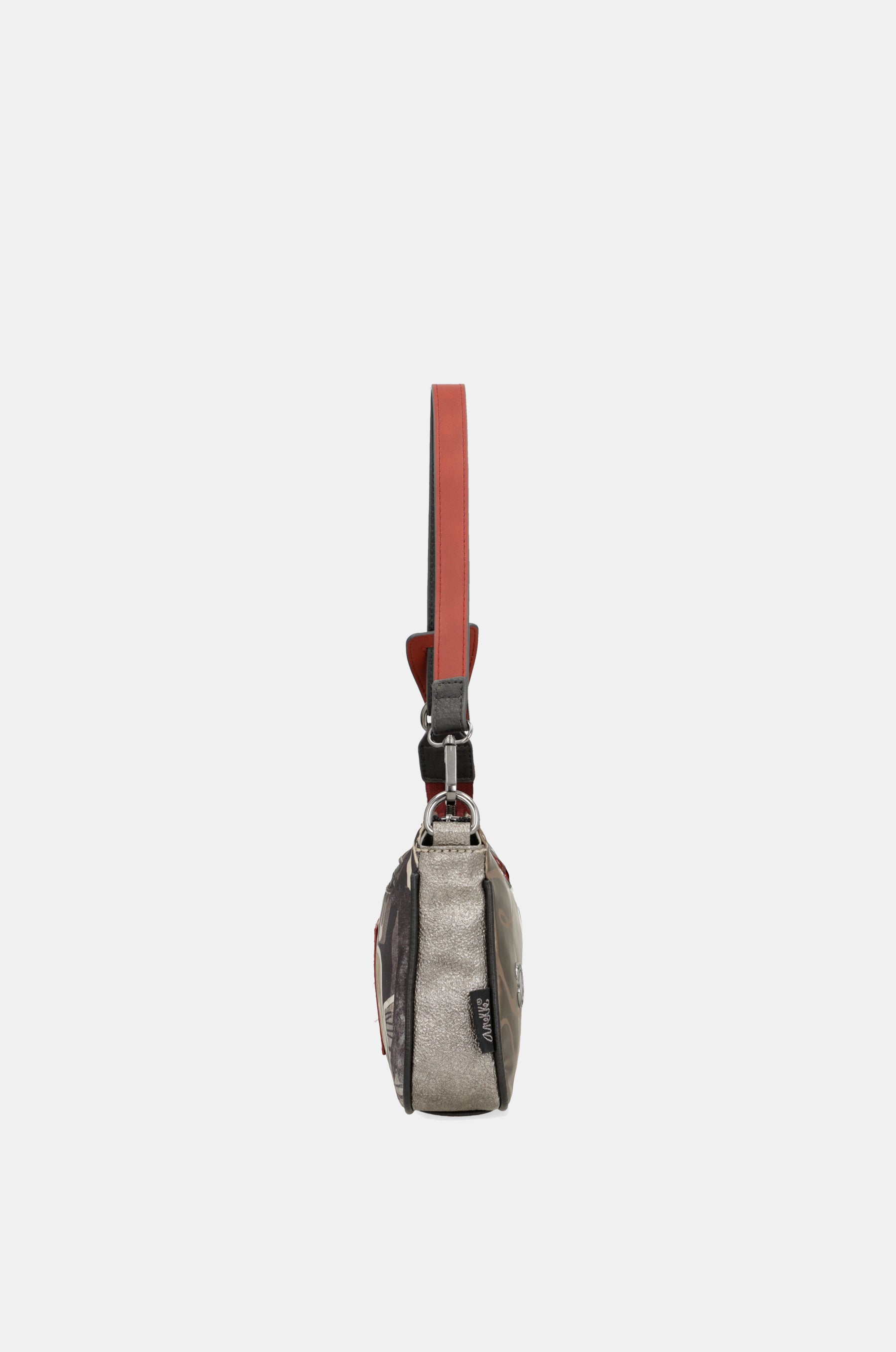 Imaginary shoulder bag
