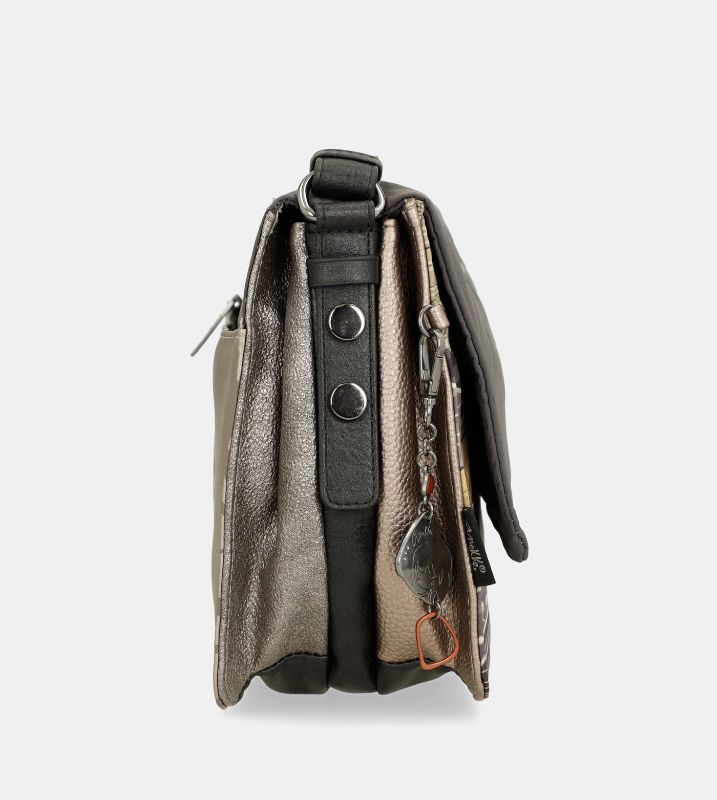 Imaginary flap bag – Anekke