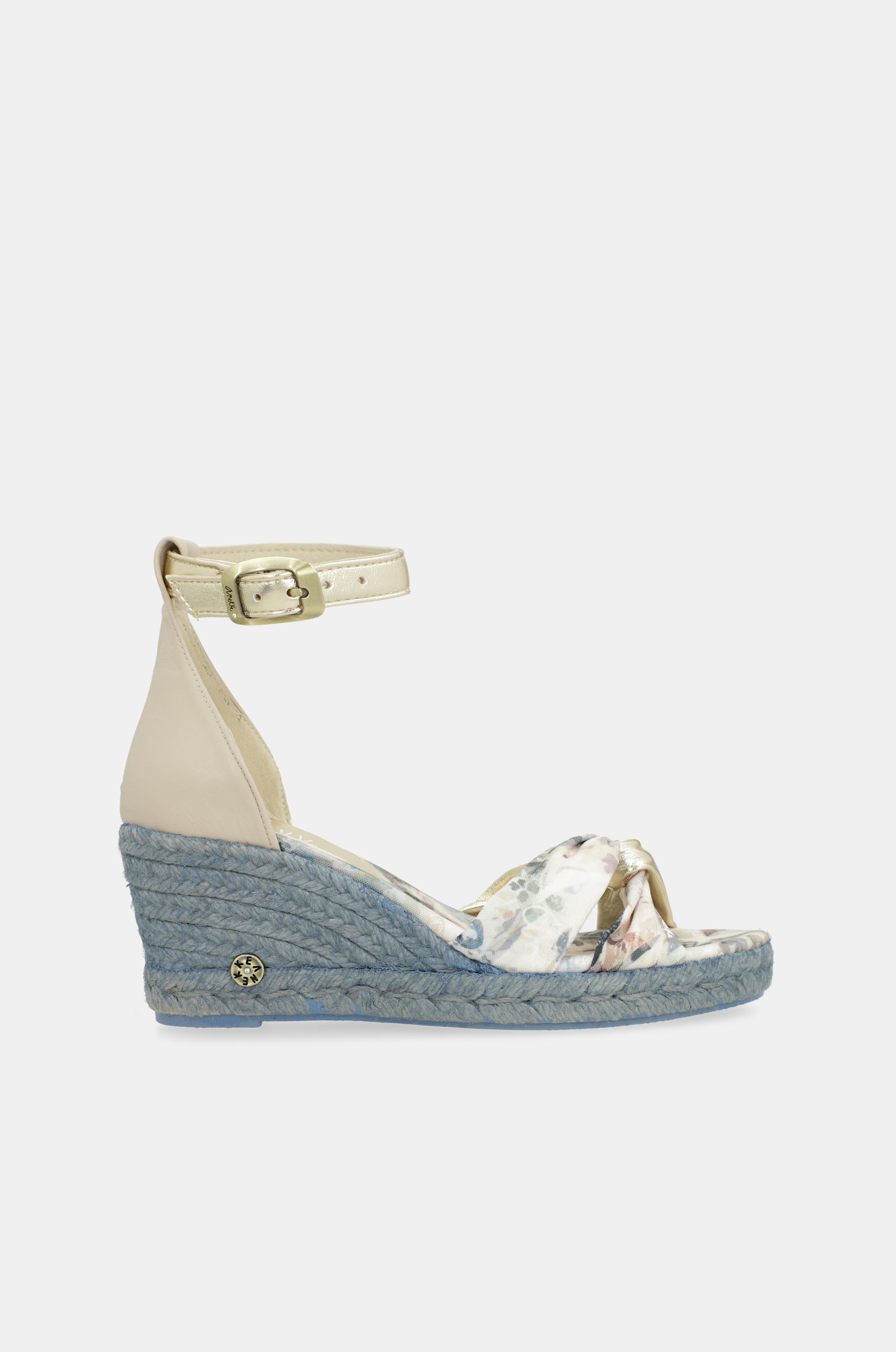 Blue wedge sandals Memories