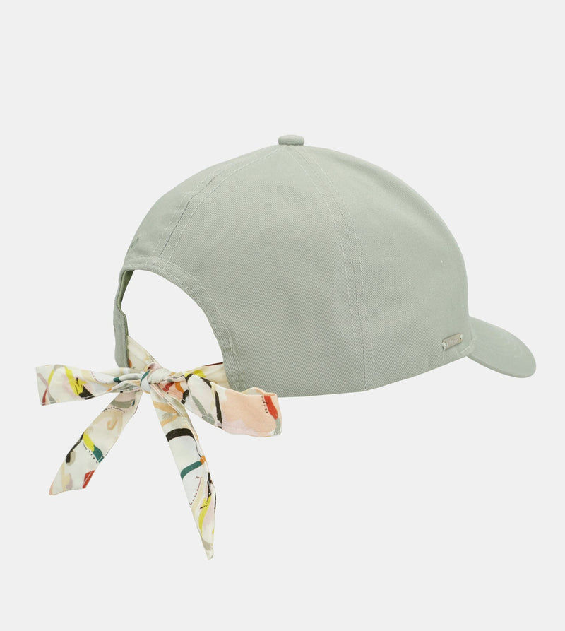 Green cap with printed bow