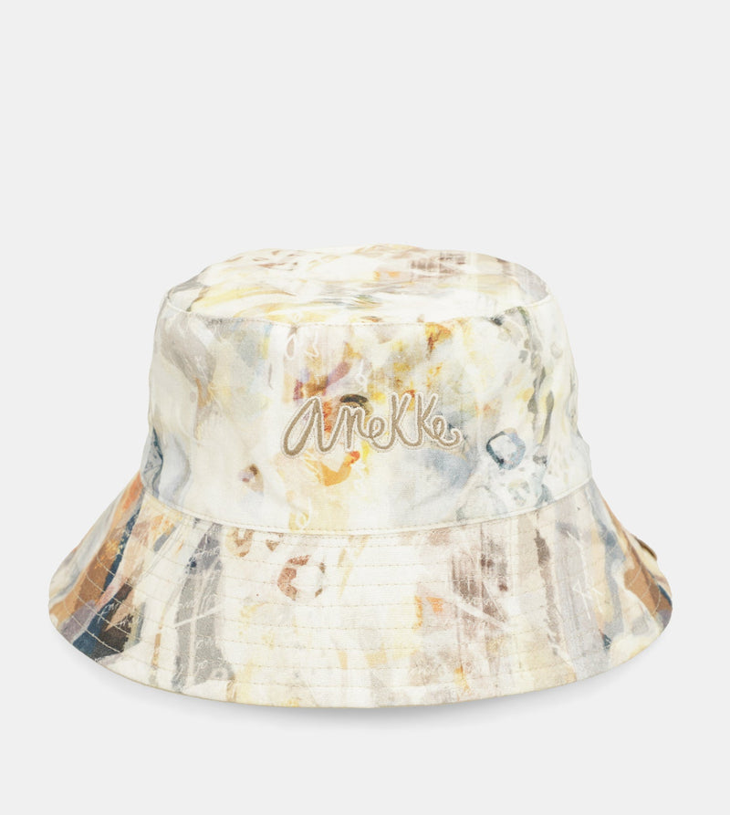 Reversible beige bucket hat