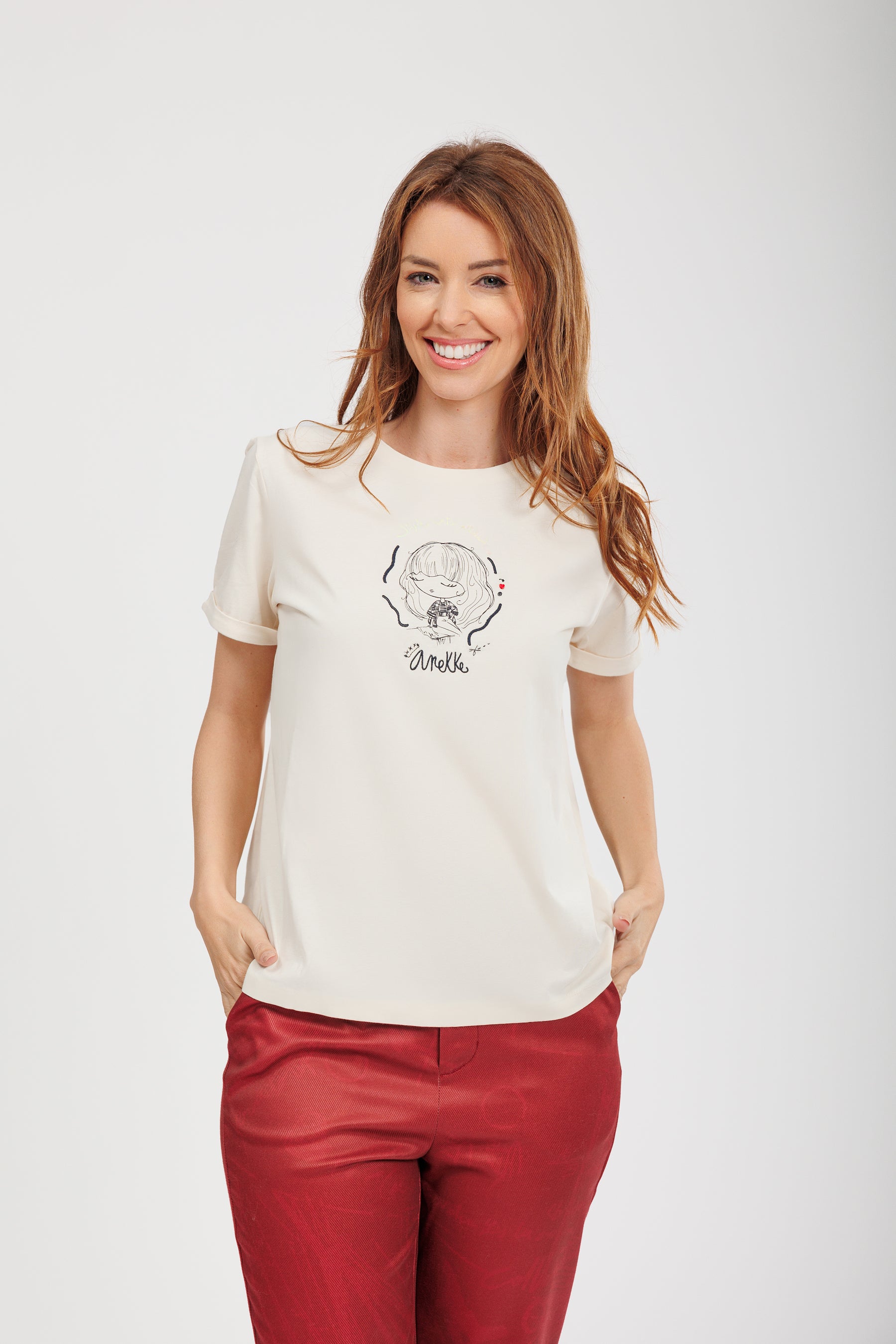 Beige short sleeve T-shirt with details