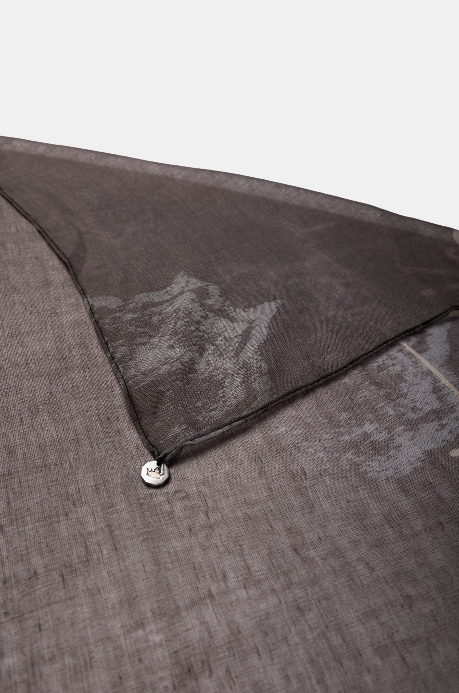Manifesto scarf