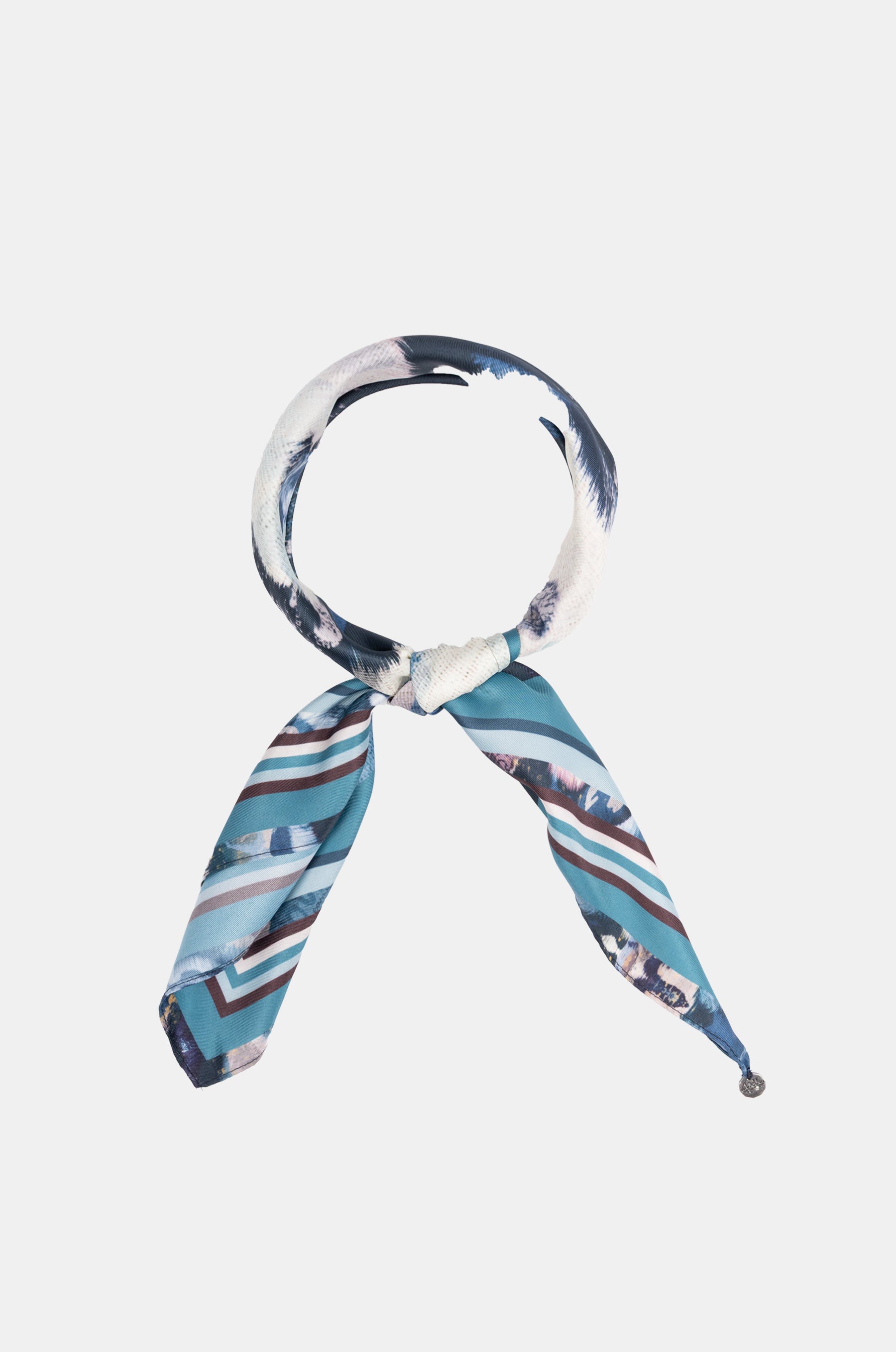 Real square scarf