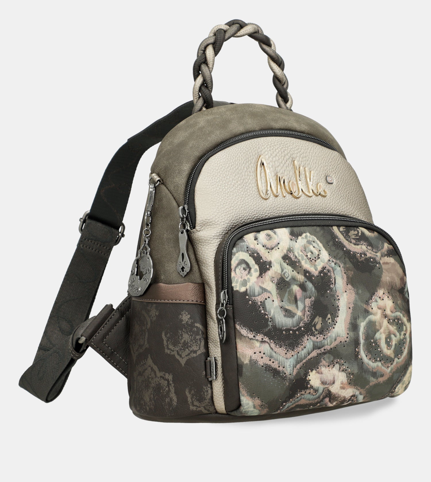 Manifesto anti-theft backpack