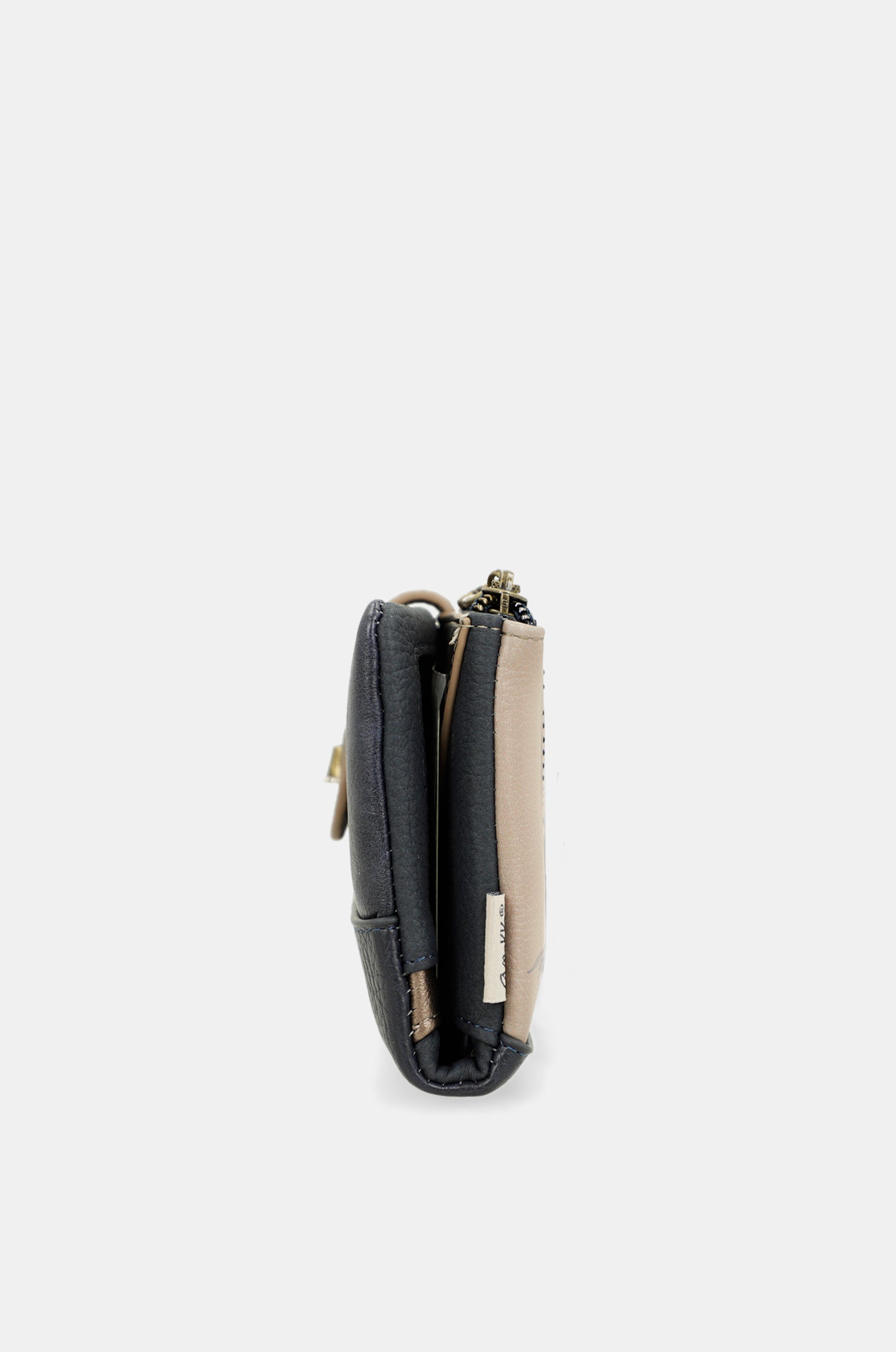 Studio flexible large RFID wallet