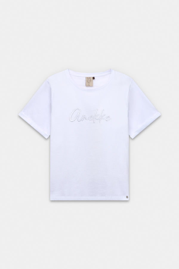 White short-sleeve T-shirt