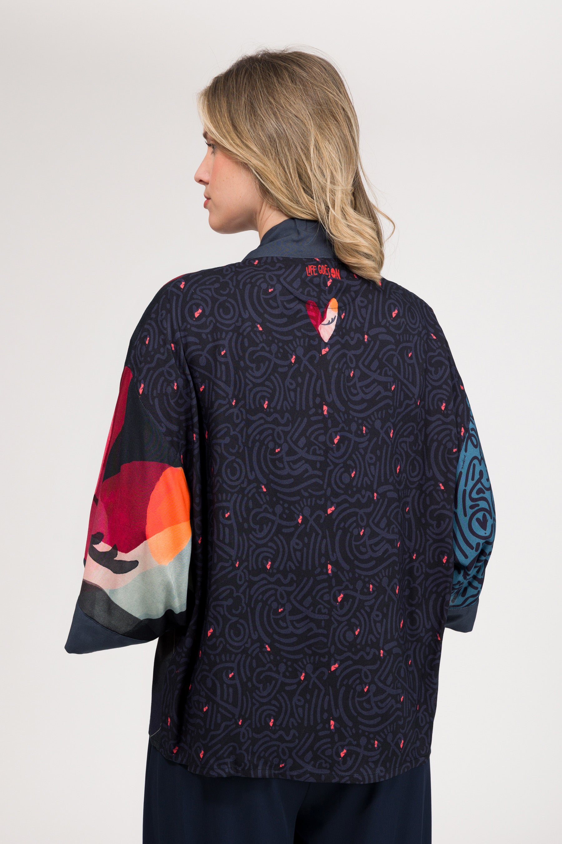 Open kimono Eikon