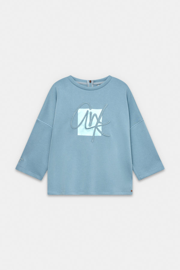 Blue short-sleeve sweatshirt