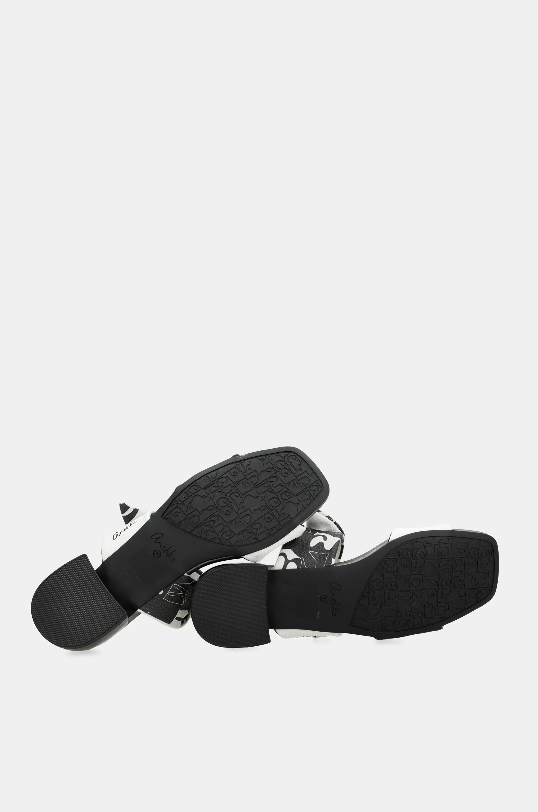 Bloom heeled sandals with knot