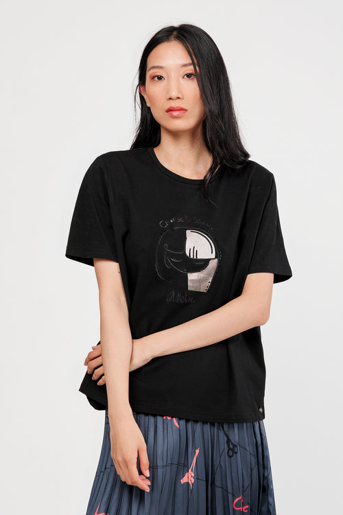 Black short-sleeved T-shirt with silver and bronze details