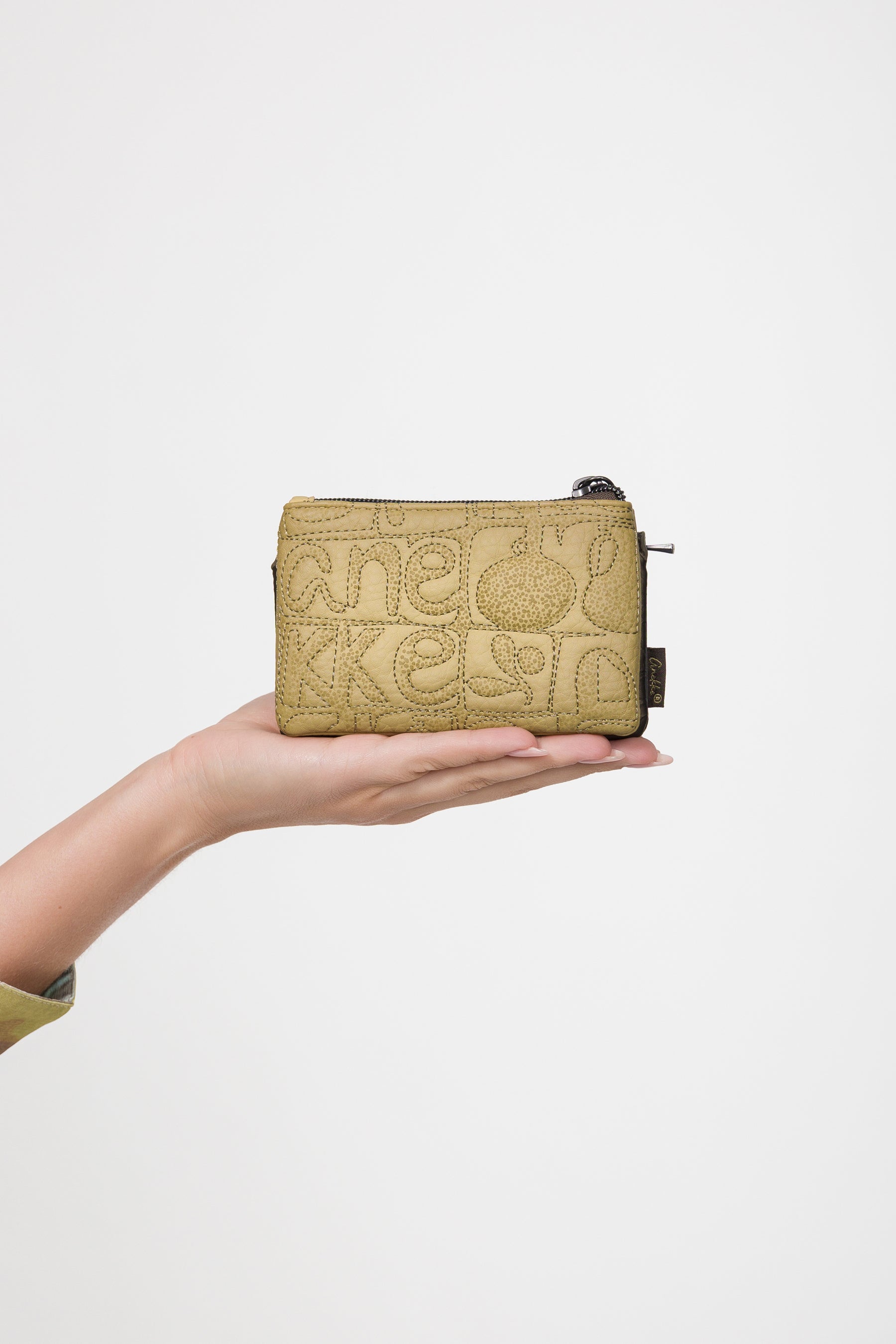 Purse Amphora with flap