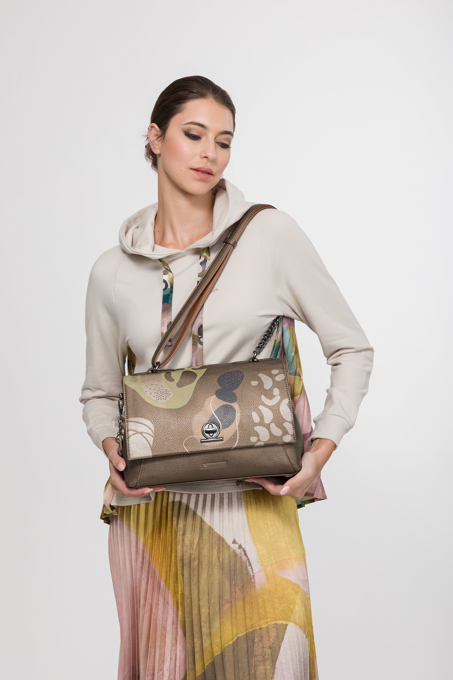 Crossbody bag Gaia with flap