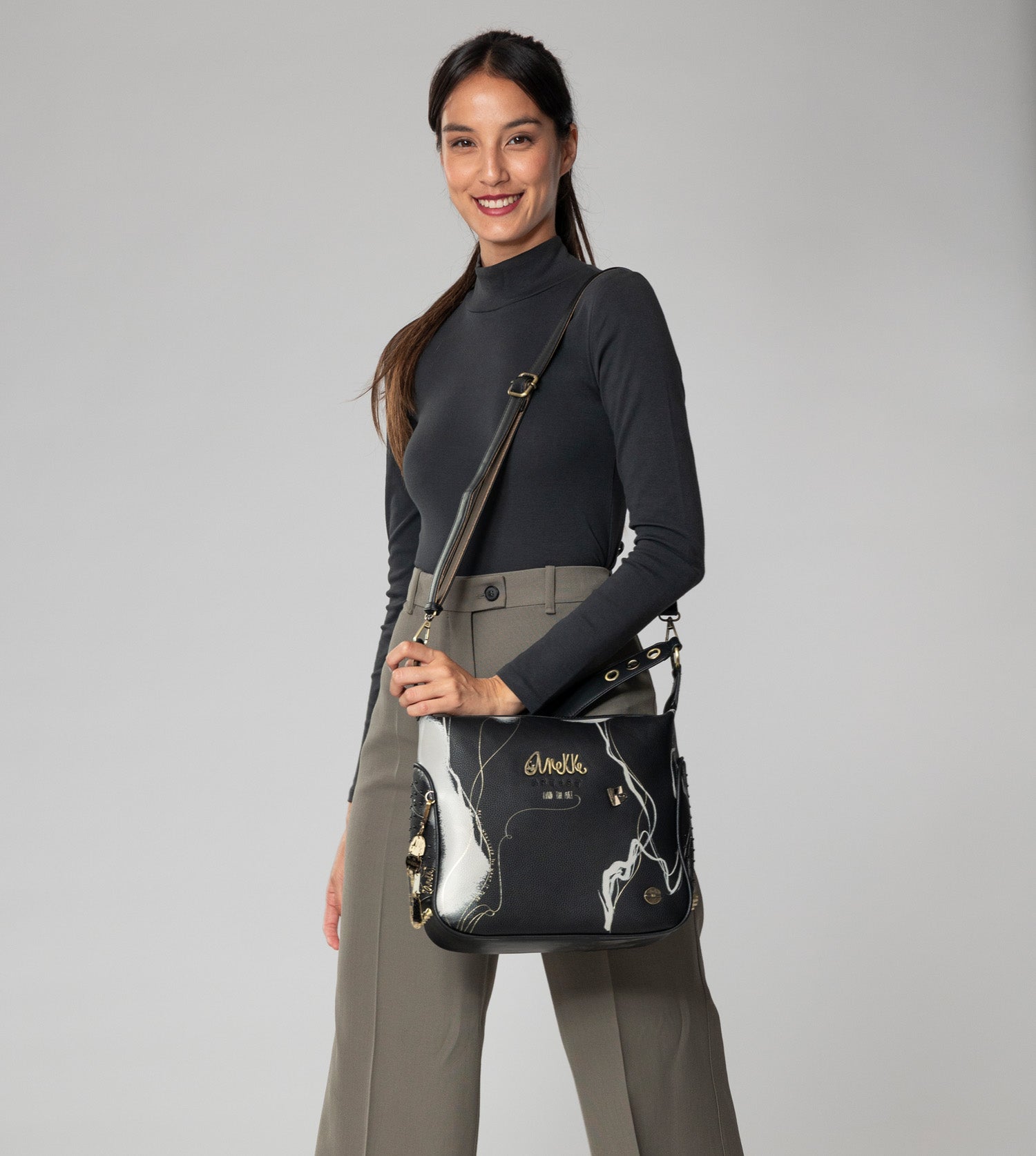 Nature Shodō black shoulder bag