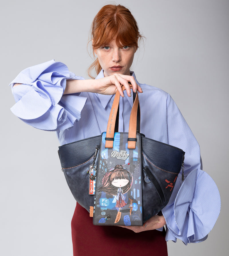 Contemporary shopping bag