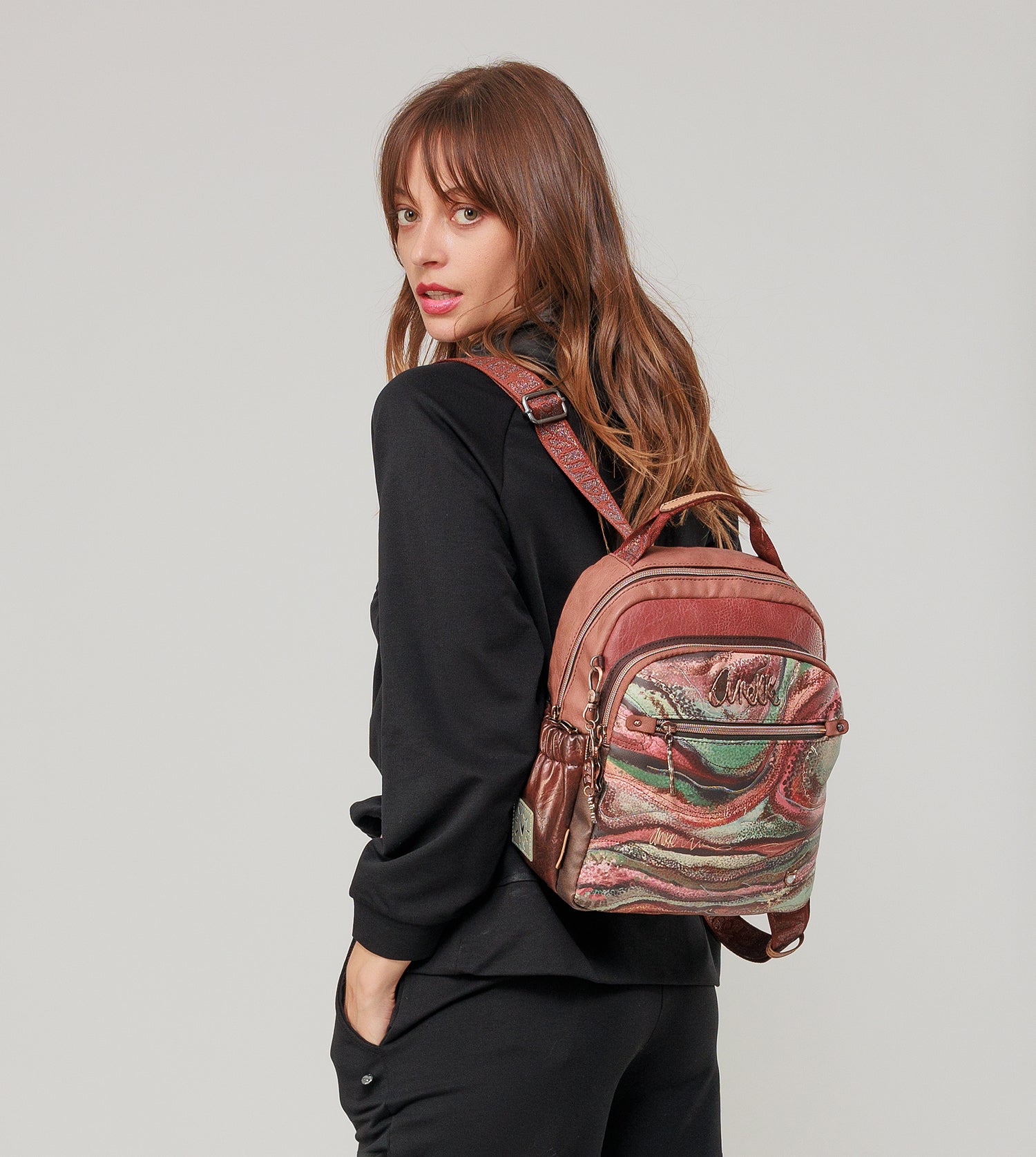 Outer backpack for leisure use