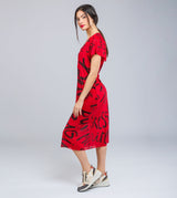 Red short-sleeve dress