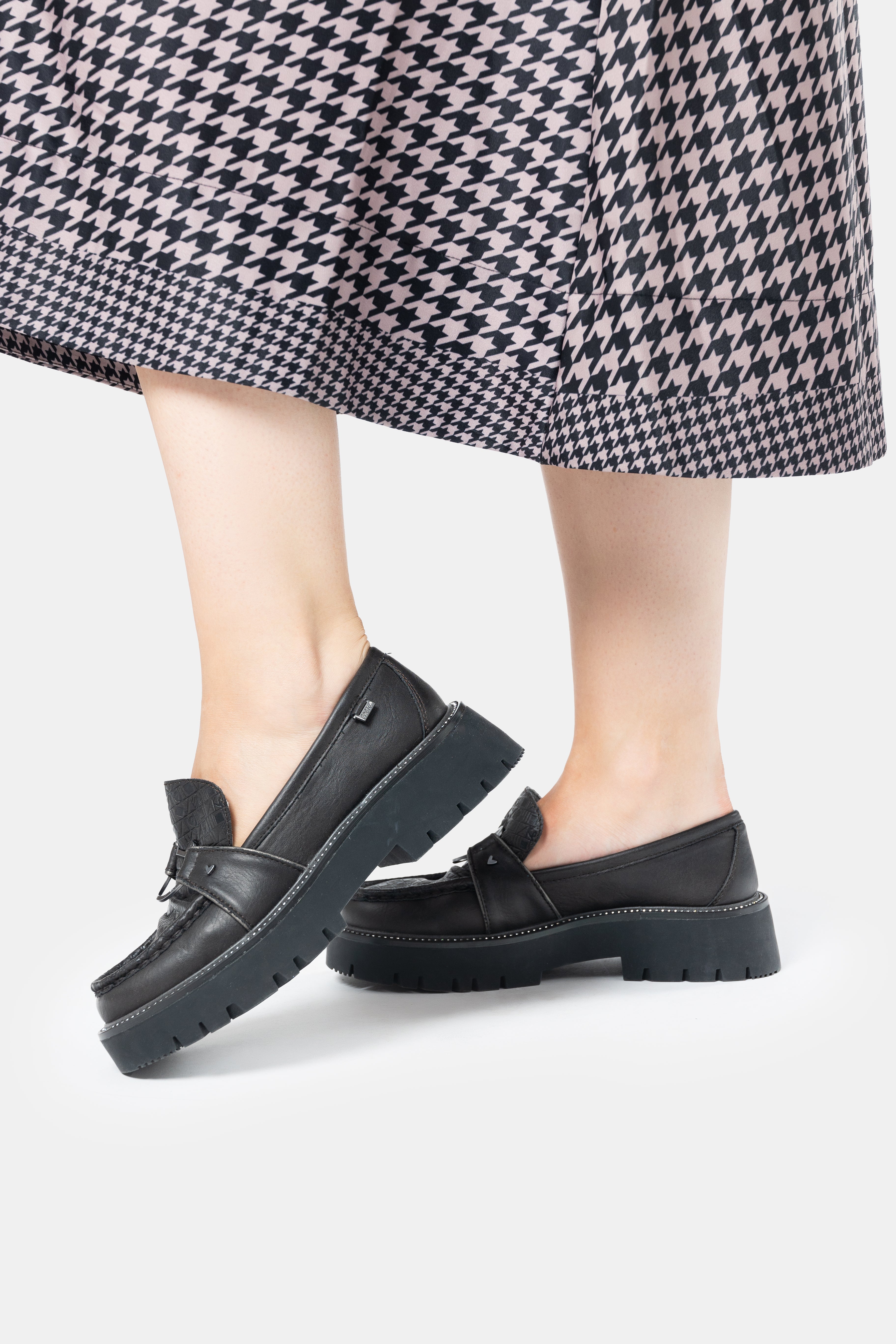 Towanda black loafers
