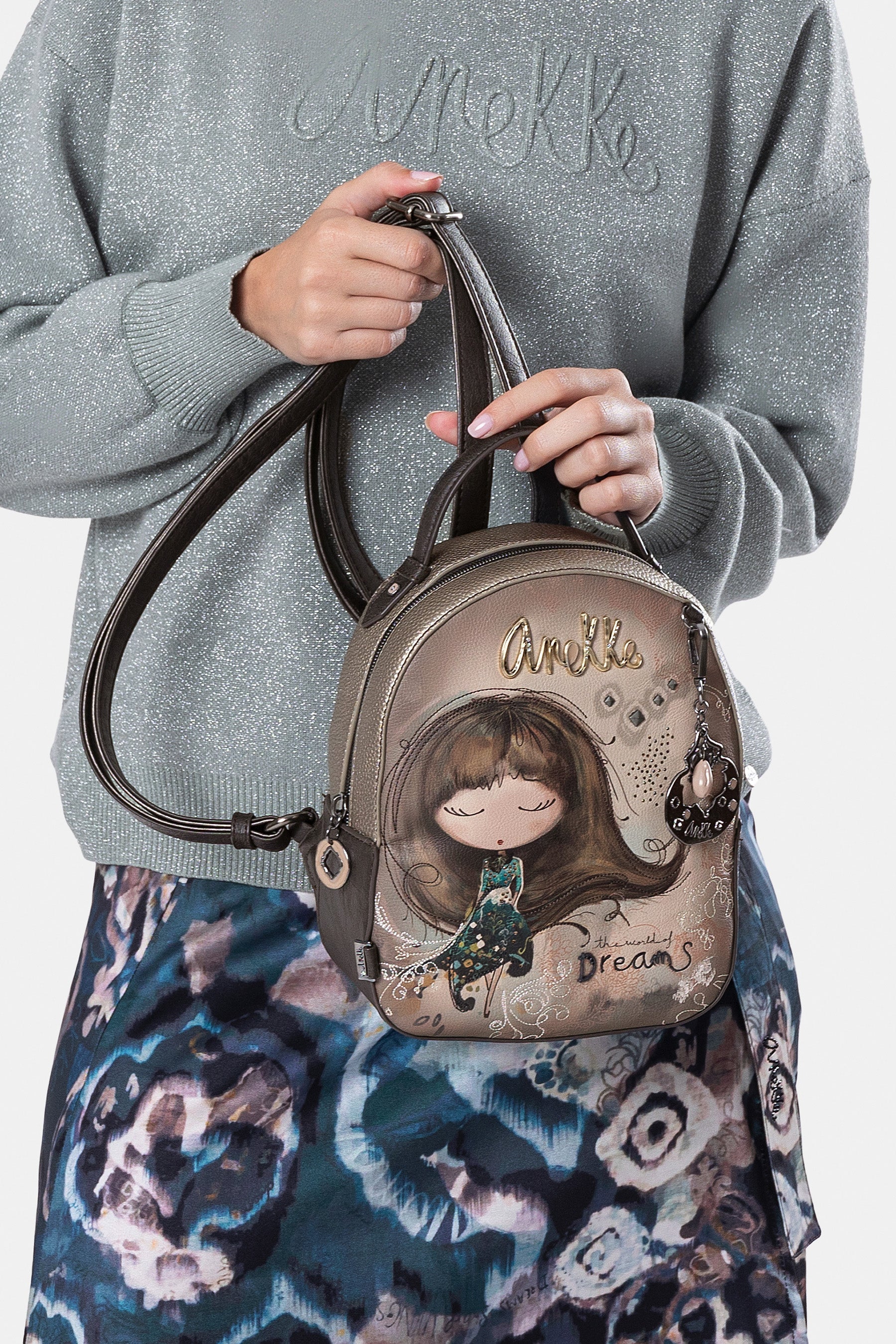 Real small backpack for leisure use