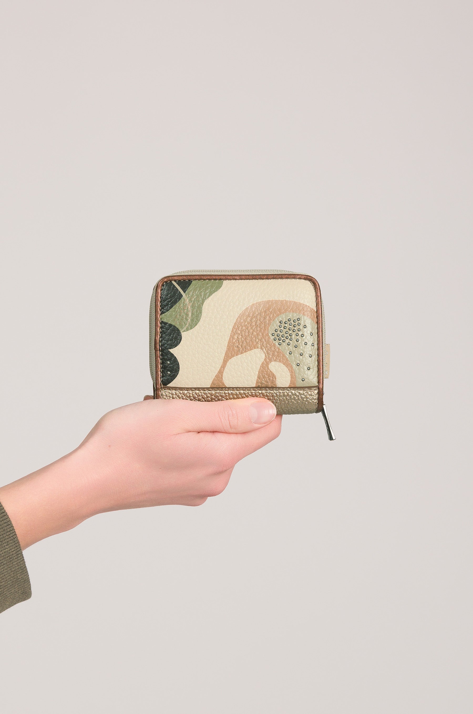 Small wallet Gaia