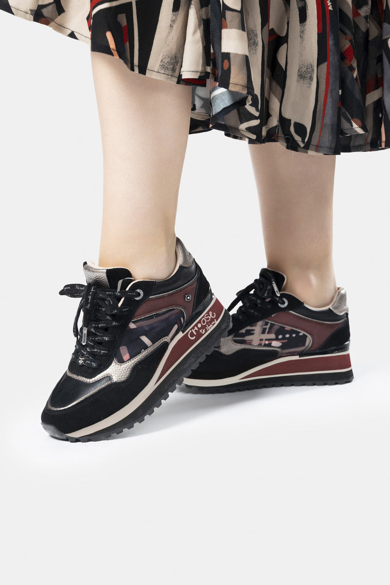 Printed black platform sneakers