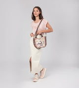 Hollywood tote with shoulder strap