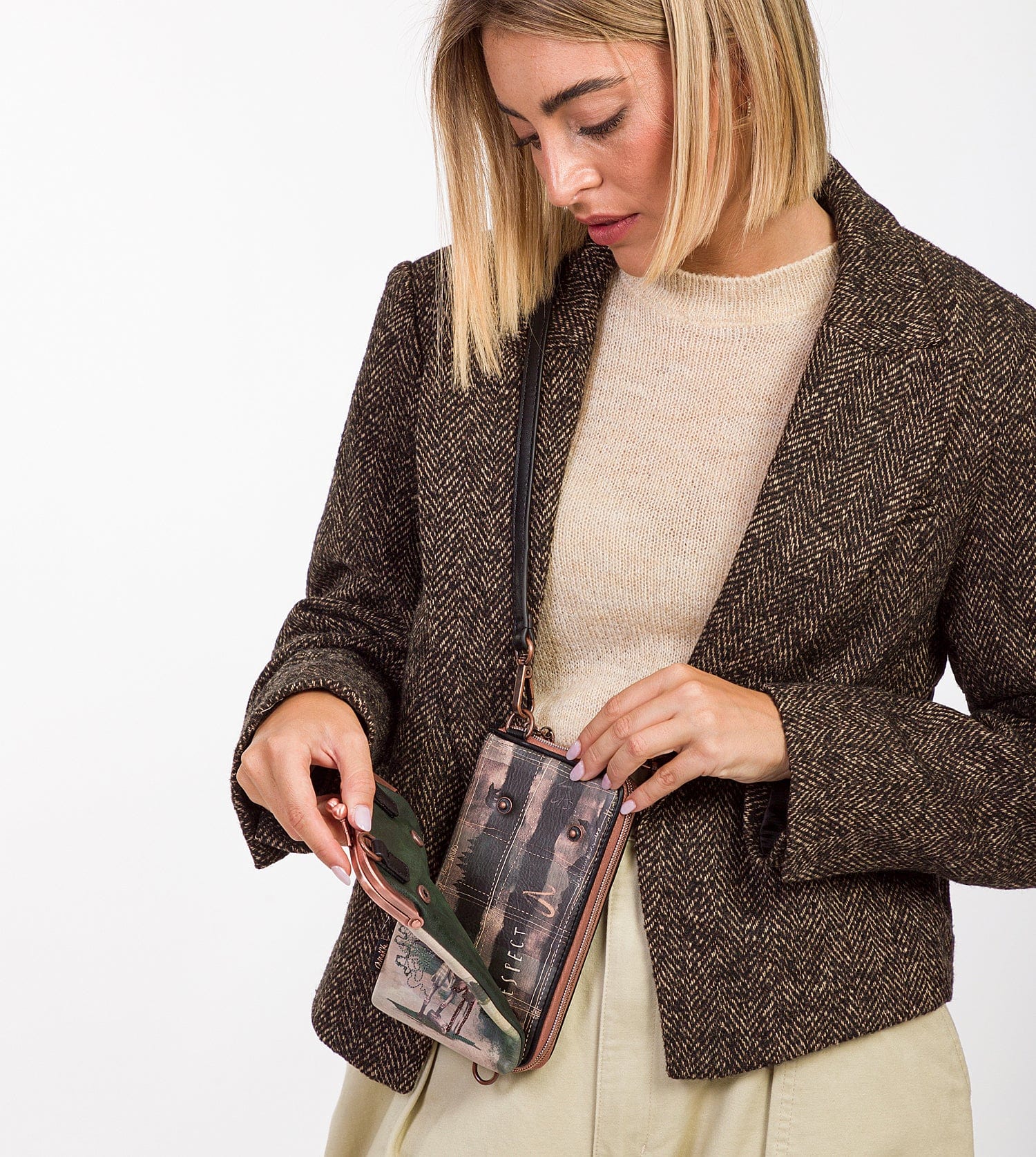 The Forest shoulder bag with integrated wallet