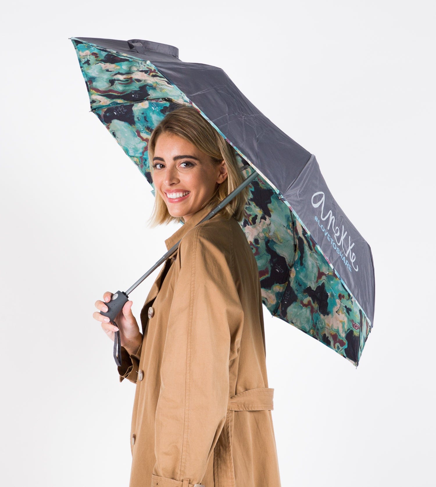 Woods automatic folding umbrella