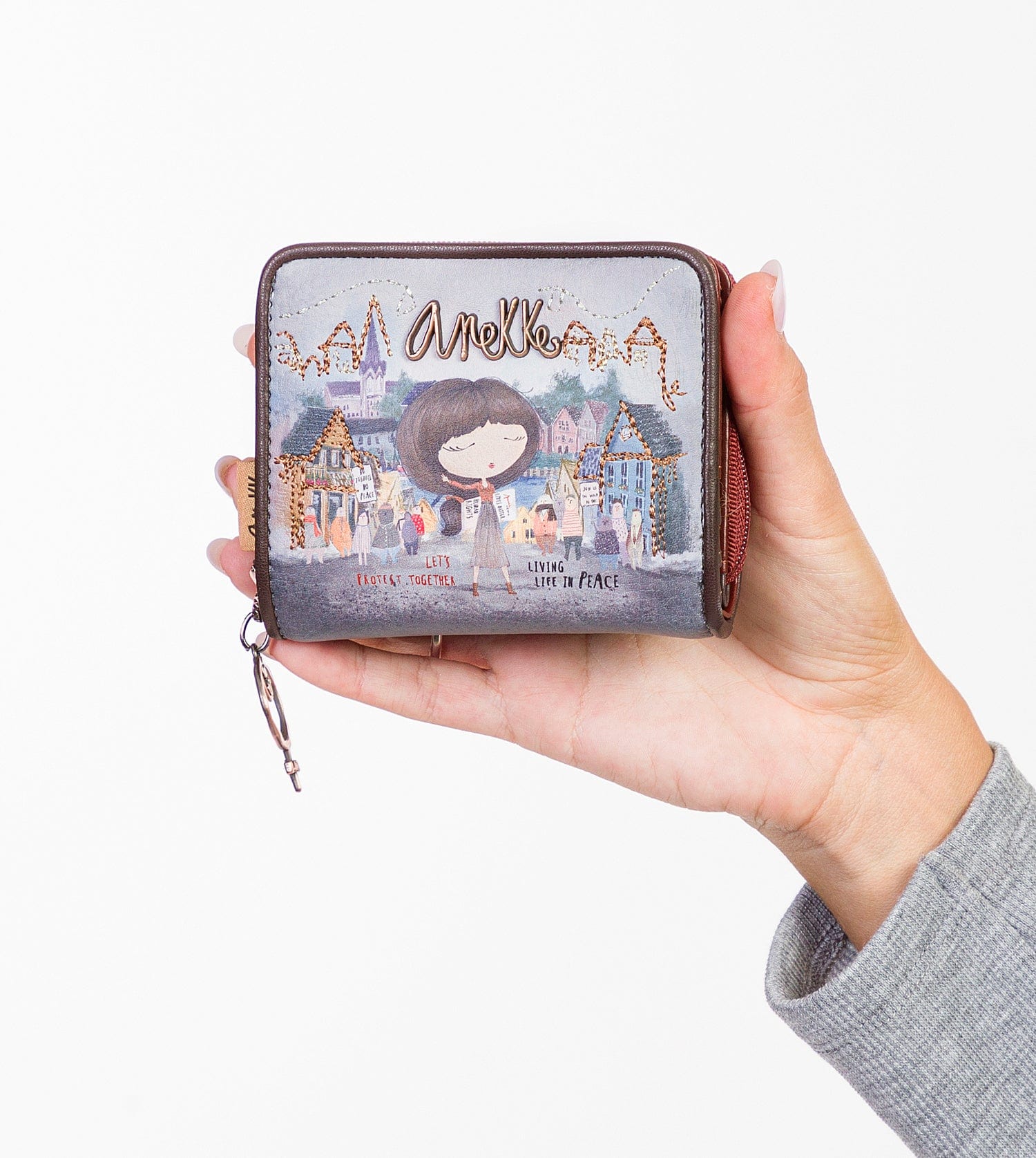 Small wallet Voice